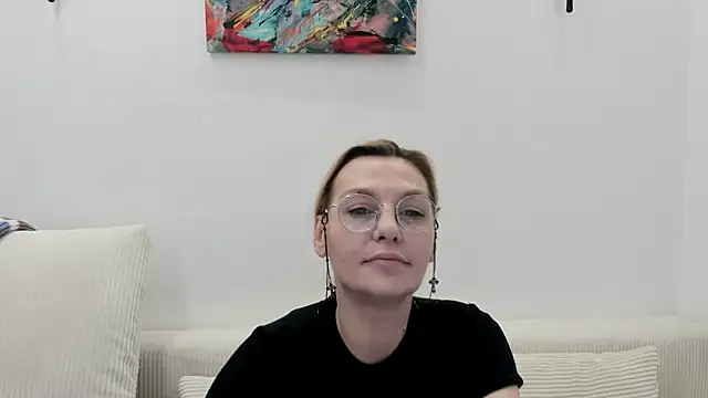 OeigesMik online show from March 2026 10:16:01 AM