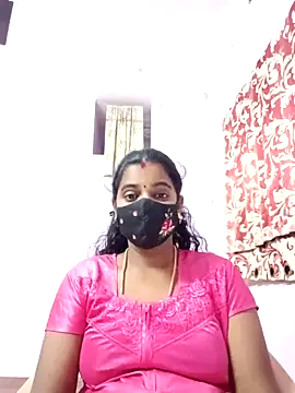 Snapshot of tamilratchasii chatting on May 2026 05:07:01 PM tamilratchasii online show from May 2026 05:07:01 PM