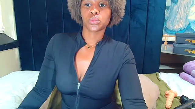 CaramelCandyxx online show from July 2026 06:09:01 AM