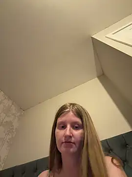 shannonlouisex online show from April 2026 09:37:01 PM