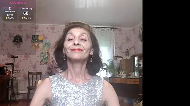 Snapshot of Shooting-Star- chatting on June 2026 04:06:01 PM Shooting-Star- online show from June 2026 04:06:01 PM