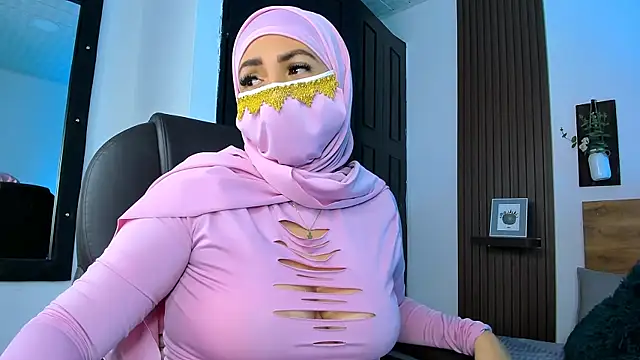 Nailea   online show from April 2026 02:27:02 AM