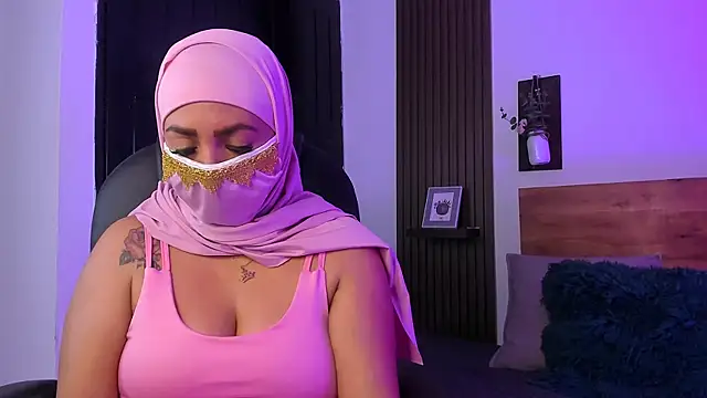 Nailea   online show from April 2026 02:18:01 AM