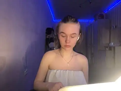 melissashineeee online show from April 2026 11:23:01 AM