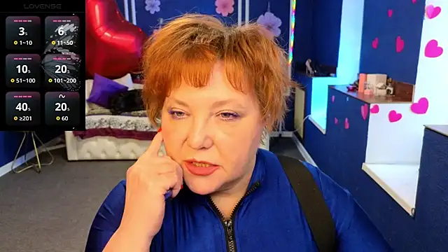 Kira Kingslee online show from April 2026 12:10:01 PM