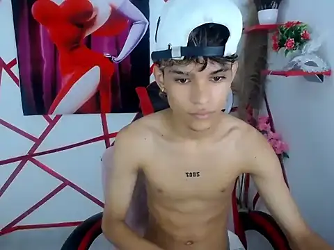 chris evans77 online show from April 2026 09:39:33 PM