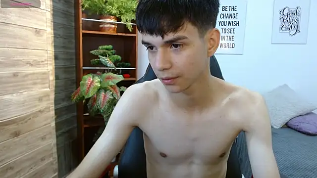 maxim rod online show from April 2026 08:14:02 PM