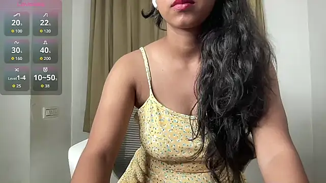 Gorgeous Sarahh online show from May 2026 09:35:02 PM