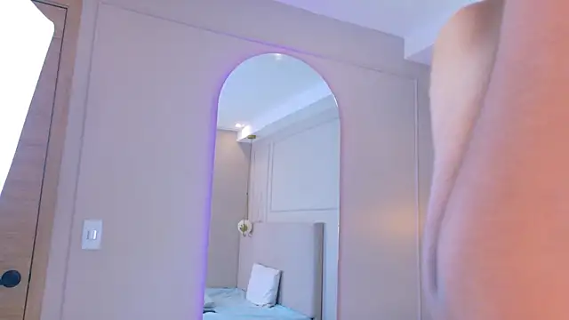 ThalianaRosse online show from April 2026 04:26:02 PM