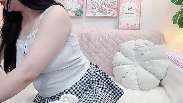 Snapshot of kittrnjpgirl chatting on June 2026 01:43:01 AM kittrnjpgirl online show from June 2026 01:43:01 AM