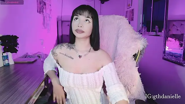 goth Valentinna online show from April 2026 01:27:01 AM