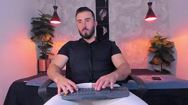 martin foster  online show from March 2026 03:41:02 AM