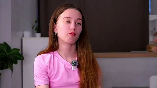 sinfulThea online show from April 2026 11:48:01 AM