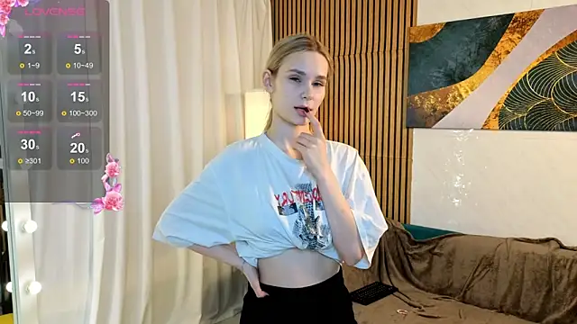 SugarNyaa online show from April 2026 11:18:02 AM