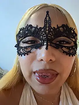 Maddyloveee online show from June 2026 05:05:01 AM