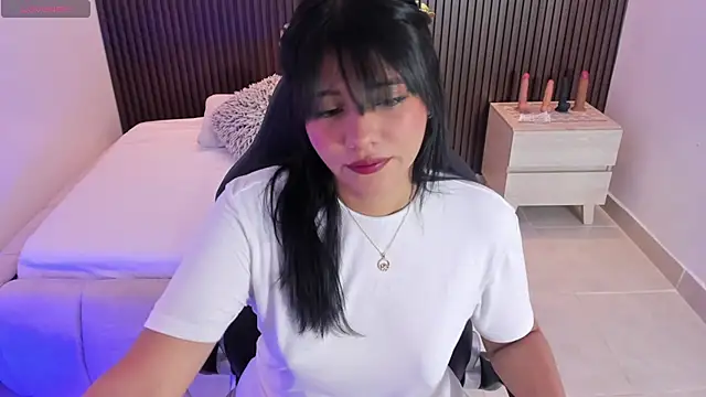 MILLYEVANS1 online show from April 2026 03:02:01 AM