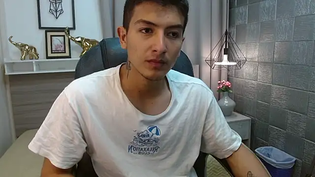 CaballeroNocturno  online show from April 2026 02:09:02 AM