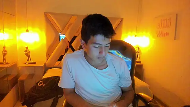 CaballeroNocturno  online show from April 2026 03:31:02 AM