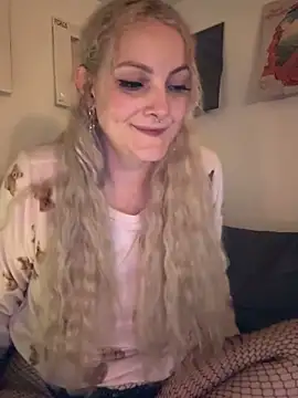 LoveAliceXXX online show from April 2026 07:07:02 PM