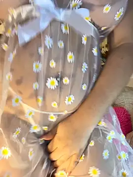 valenhil  online show from April 2026 09:12:02 PM