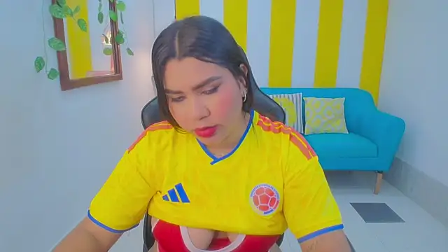 ValeryBliss  online show from April 2026 11:32:01 PM