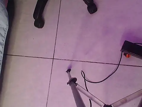 Renata Valentina online show from April 2026 11:03:02 AM