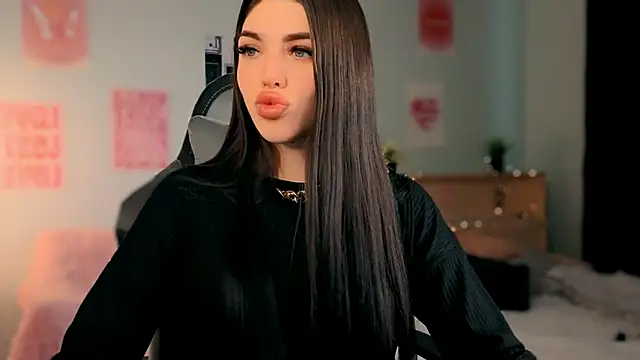 molly rettyy online show from April 2026 05:34:02 AM