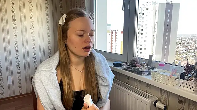 LolaZola online show from April 2026 07:27:01 AM