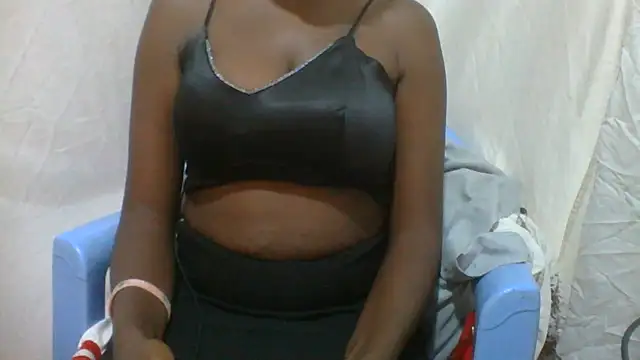 Snapshot of petite46 chatting on July 2026 04:19:01 AM petite46 online show from July 2026 04:19:01 AM