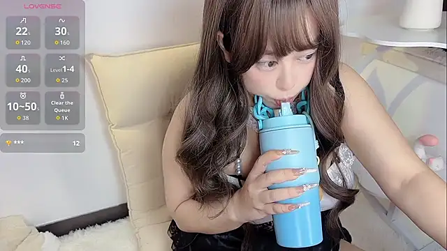 nicole-0329 online show from April 2026 05:46:02 PM