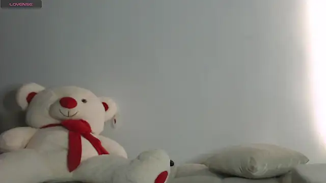 Snapshot of MissDolluxe chatting on June 2026 02:38:01 AM MissDolluxe online show from June 2026 02:38:01 AM