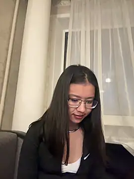 Z Milll online show from April 2026 02:43:01 PM