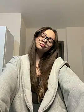 NIKAGPT online show from April 2026 07:25:01 PM