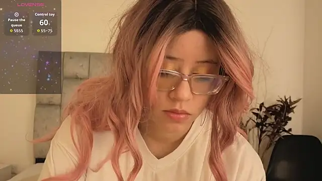 Izumi   online show from April 2026 04:04:02 AM