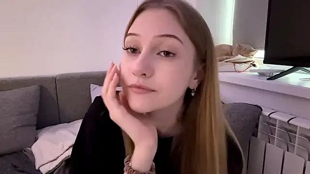 KatrineDrea online show from April 2026 03:38:01 PM