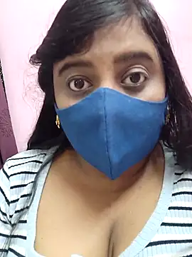 Tami-sonia online show from April 2026 06:27:02 PM