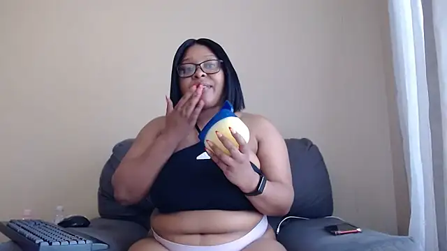 Snapshot of xxZoeyx chatting on February 2026 04:38:01 AM xxZoeyx online show from February 2026 04:38:01 AM