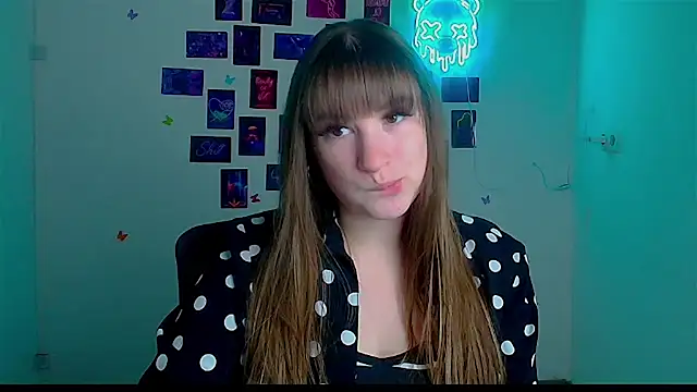 Tiffani Angel online show from April 2026 05:32:02 AM