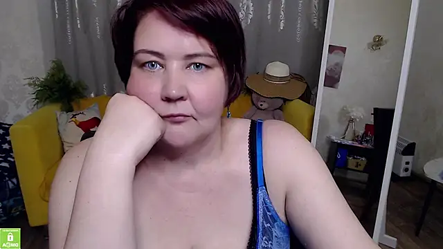 QUEEN02030 online show from June 2026 09:59:01 AM