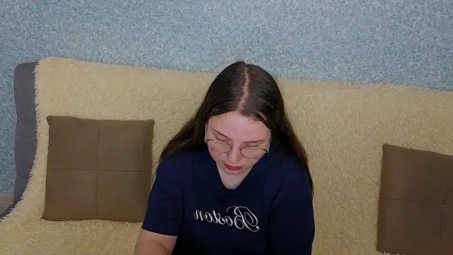 SofiDreamm online show from April 2026 07:29:02 PM