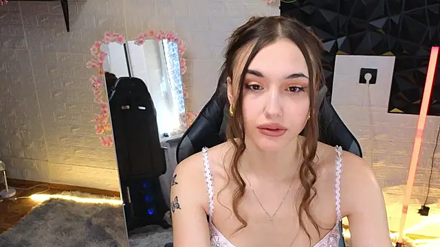 belle cute online show from April 2026 01:58:01 AM