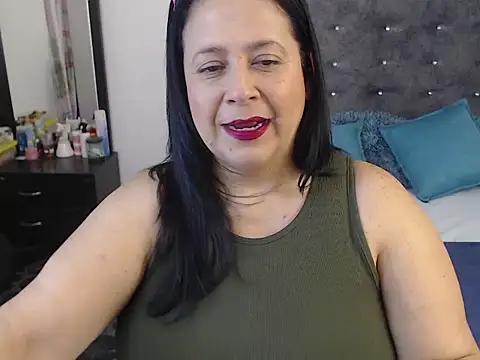 carlareyesk977 online show from April 2026 03:09:01 PM