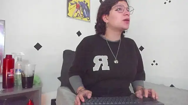 wendybeckett4 online show from April 2026 05:58:01 PM