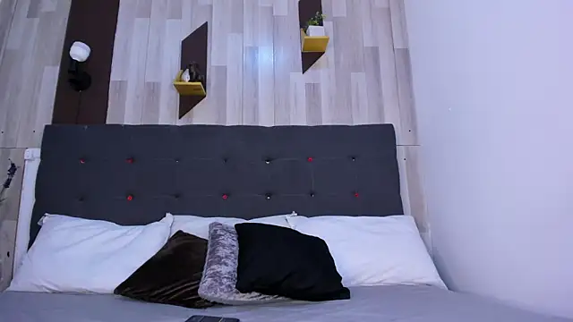 GrayHall online show from April 2026 08:13:02 PM