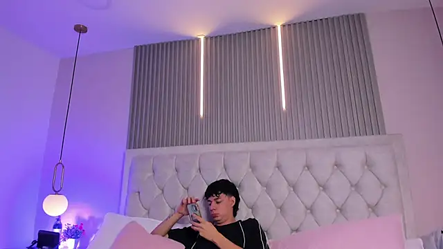 andy may18 online show from April 2026 01:38:02 PM