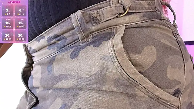 emily smith18 online show from April 2026 12:11:02 PM