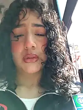 bella swwan  online show from April 2026 01:19:01 PM