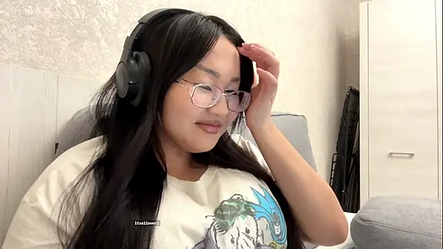 Feylinmay online show from April 2026 10:20:01 PM