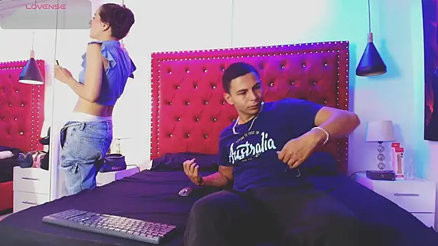 Jack and Emma  online show from April 2026 12:33:01 PM