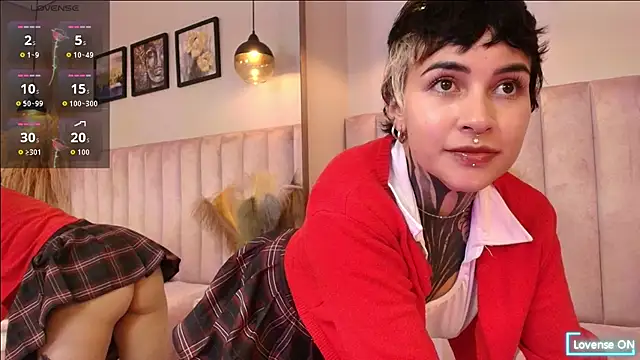 Luana fiore online show from April 2026 12:28:02 PM